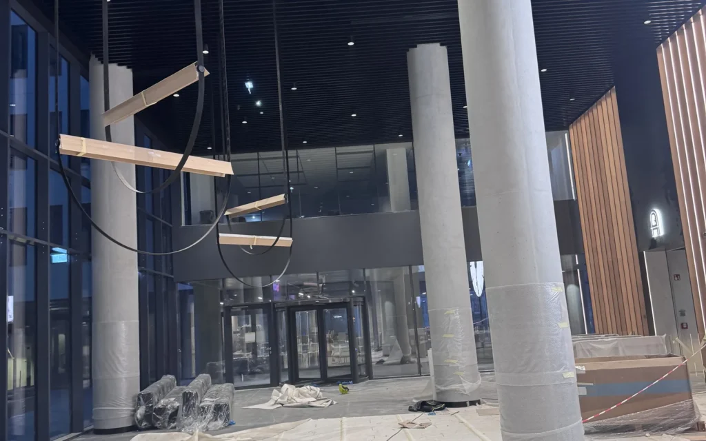 BM-CONSTRUM referencia: BudaPart CORSO lobby és közösségi terek festése - festési és felületképzési kivitelezés, 07. kép.