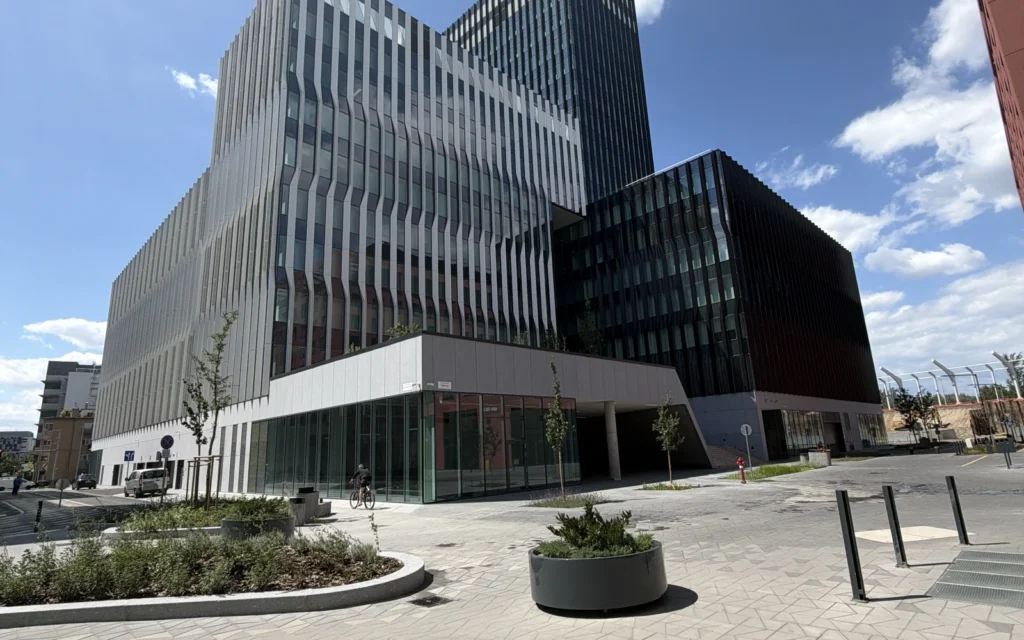 BM-CONSTRUM referencia: BudaPart CORSO lobby és közösségi terek festése - festési és felületképzési kivitelezés, 14. kép.